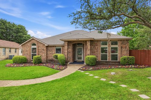 7124 Don Gomez Ln, Garland, TX, 75043-6641 | Card Image