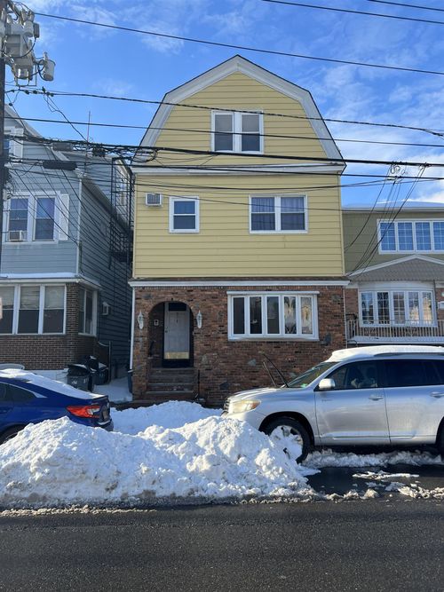 1-571 Avenue A, Bayonne, NJ, 07002-1736 | Card Image