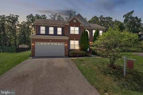 8301 Cedarview Ct, CLINTON, MD, 20735-1980 | Card Image