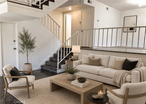 a-17836 Killion St, Encino, CA, 91316 | Card Image