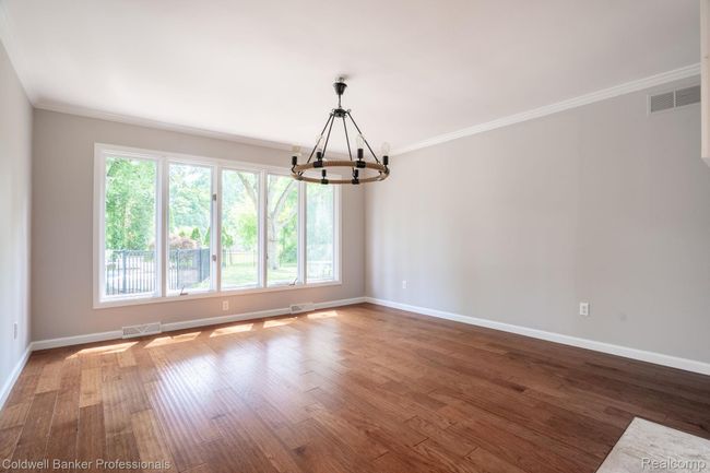 05 beacon hill dining rm 1.jpeg | Image 4