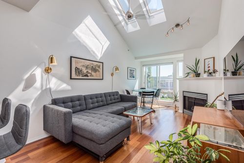 404-3939 Hastings St, Burnaby, BC, V5C2H8 | Card Image