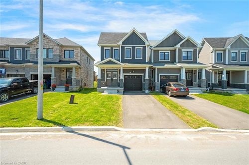 305 Vanilla Trail, Thorold, ON, L2V0K8 | Card Image