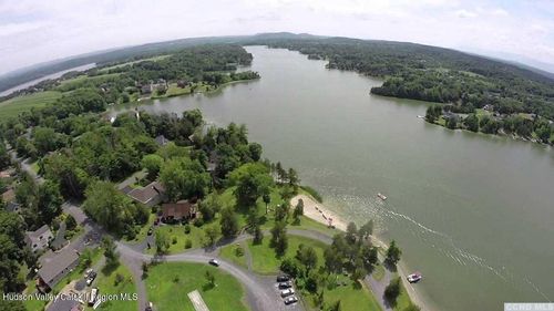 80 Debbie Dr, Athens, NY, 12015-2501 | Card Image