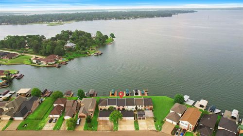 9216 Deepwater Dr, Montgomery, TX, 77356-4777 | Card Image