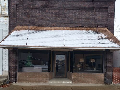 108 E Sale St, Tuscola, IL, 61953-1436 | Card Image