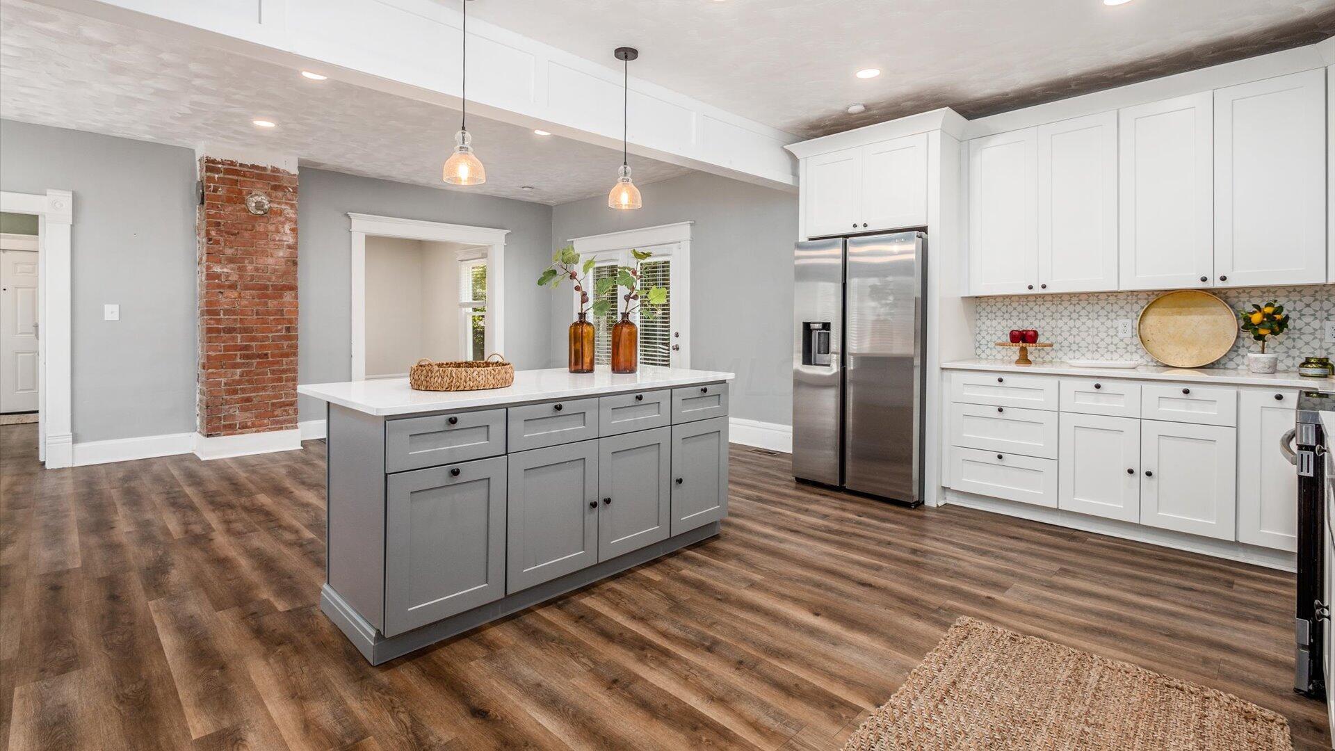 Mill St, Pataskala, OH 43062
