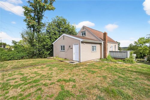 2205 Conway Wallrose Rd, Freedom, PA, 15042-2721 | Card Image