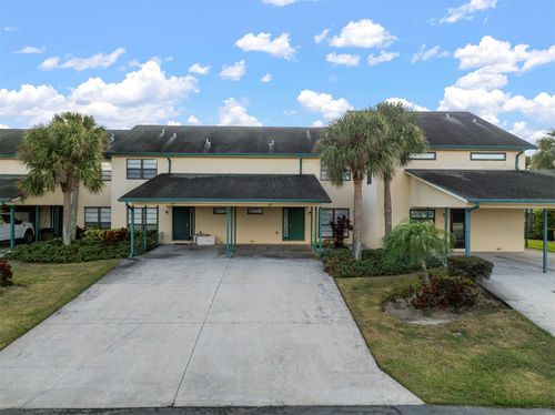 634 Yardarm Dr, APOLLO BEACH, FL, 33572-2454 | Card Image