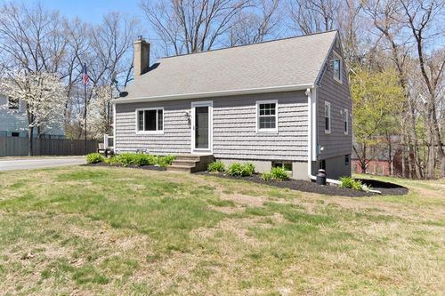 6 Ashcroft Cir, Groveland, MA, 01834 | Card Image