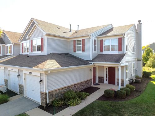 841 Genesee Dr, Naperville, IL, 60563-4004 | Card Image