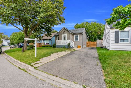 3052 Victory Cres, Mississauga, ON, L4T1L4 | Card Image