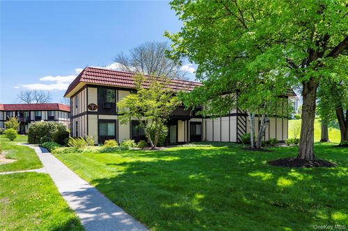 8-7 Loudon Dr, Fishkill, NY, 12524-1874 | Card Image