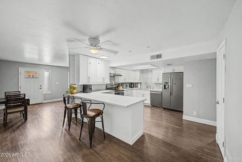 22-332 N Dobson Rd, Mesa, AZ, 85201-6036 | Card Image