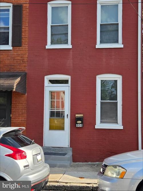 808 E Marion St, LANCASTER, PA, 17602-3117 | Card Image