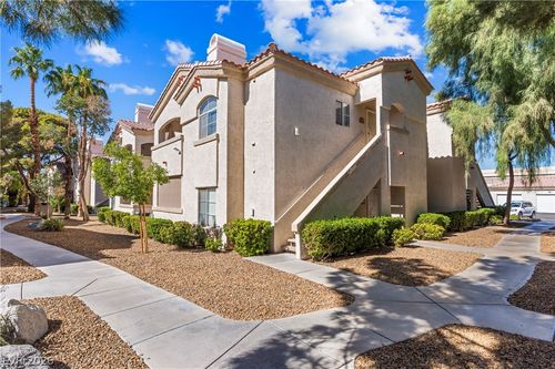 721-6480 Annie Oakley Dr, Las Vegas, NV, 89120-3956 | Card Image