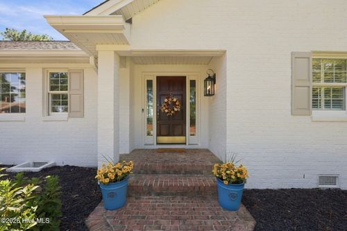 25 Steeplechase Way, Southern Pines, NC, 28387-2942 | Card Image