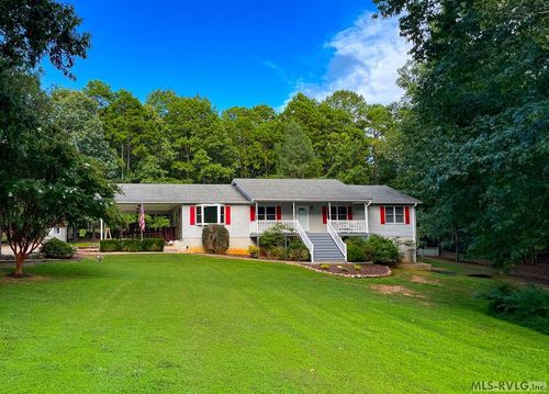 2530 Great Creek Dr, La Crosse, VA, 23950-2933 | Card Image