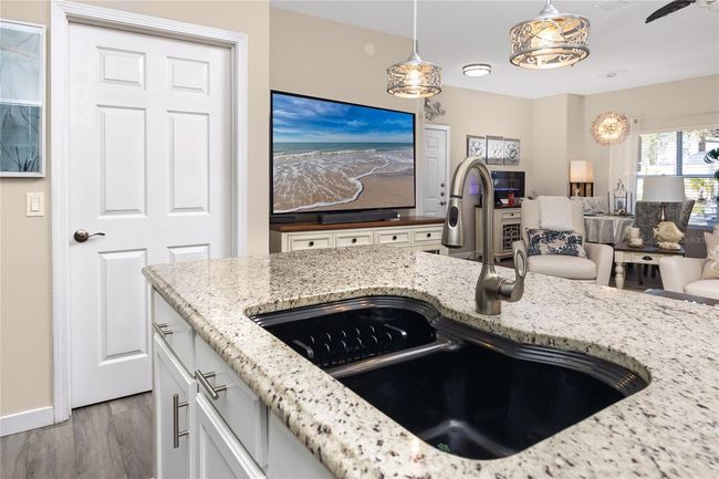 UNIT-5101 - 10764 70 Th Ave, Condo with 2 bedrooms, 2 bathrooms and null parking in SEMINOLE FL | Image 49