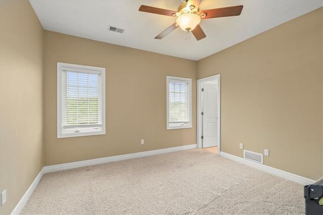 2704 Sw Gray Ln, House other with 5 bedrooms, 5 bathrooms and null parking in Lee's Summit MO | Image 25