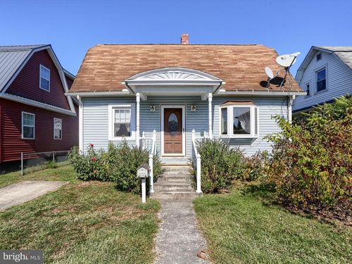 313 Cedar St, MOUNT UNION, PA, 17066-2000 | Card Image