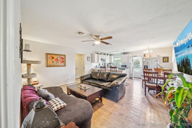 65663 336 Rd, House other with 3 bedrooms, 2 bathrooms and null parking in Chouteau OK | Image 7