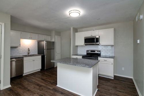 103-8037 W Elizabeth Ln, Fort Worth, TX, 76116-5176 | Card Image