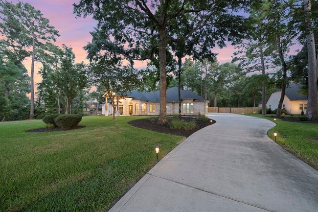 28611 Benders Crossing Dr, House other with 3 bedrooms, 4 bathrooms and 3 parking in Spring TX | Image 4
