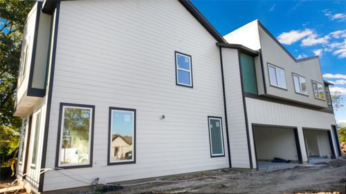 2-1313 Knight St, Houston, TX, 77022-2349 | Card Image