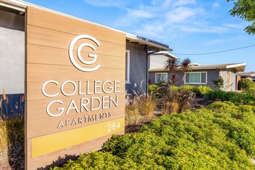 204 N Chorro St, San Luis Obispo, CA, 93405-1392 | Card Image