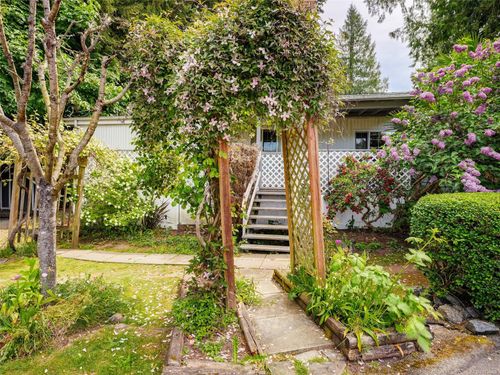 2-2741 Stautw Rd, Saanichton, BC, V8M2E9 | Card Image
