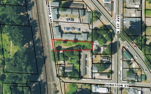 1106 Wood Ave, Kelso, WA, 98626-3615 | Card Image