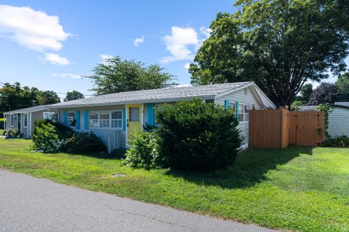 4 North St, Madison, CT, 06443-3470 | Card Image