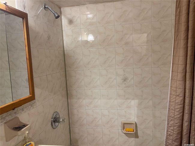 APT-2 - 20-01 Hazen St, Condo with 3 bedrooms, 2 bathrooms and null parking in Flushing NY | Image 5