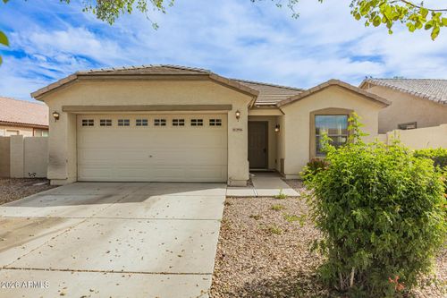 3956 E Maplewood St, Gilbert, AZ, 85297-3557 | Card Image