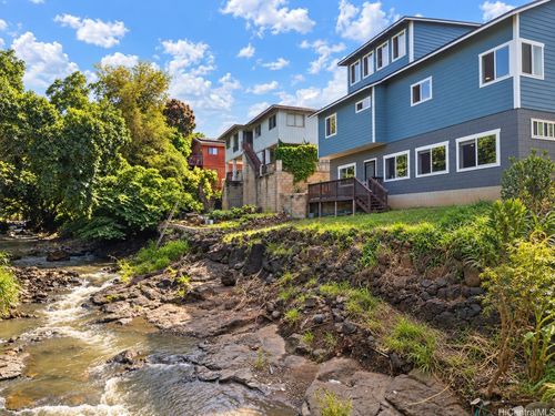 1736 Gulick Ave, Honolulu, HI, 96819-4208 | Card Image