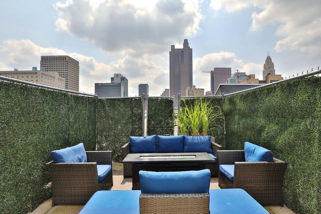 Lounge area for entertaining! | Image 38