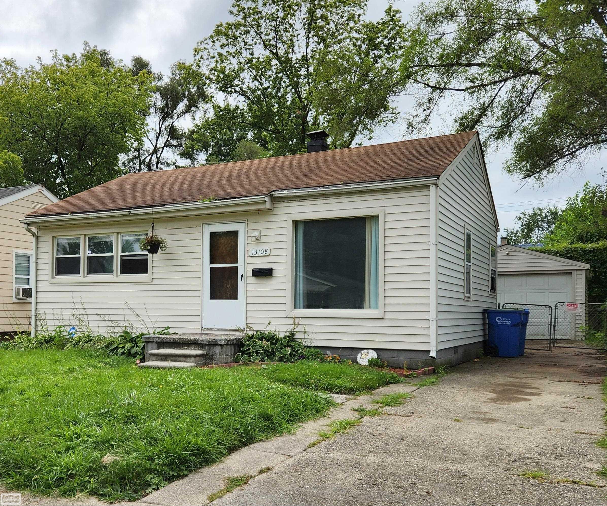 Sidonie Ave, Warren, MI 48089