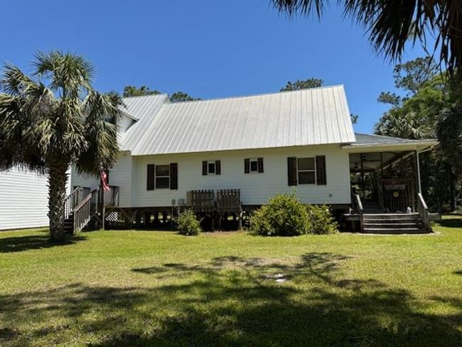 6871 Sw 103 Rd Ter, House other with 3 bedrooms, 2 bathrooms and null parking in Cedar Key FL | Image 65