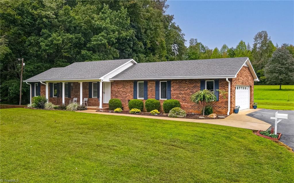 Backwoods Ln, Colfax, NC 27235