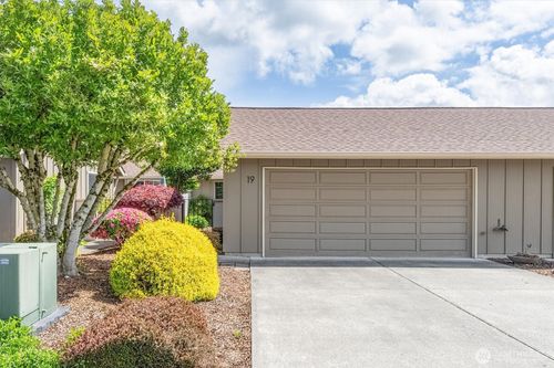 19-605 Peardale Ln, Longview, WA, 98632-3244 | Card Image