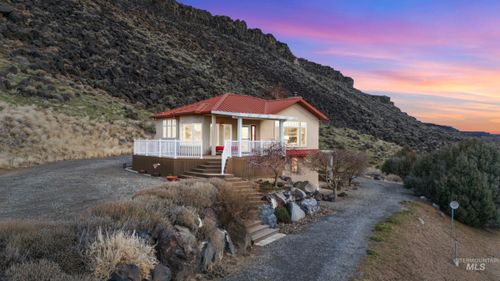 382 River Rd, Bliss, ID, 83314-5050 | Card Image