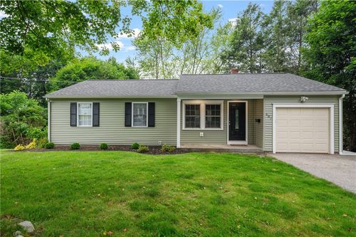 607 Knollwood Dr, Woonsocket, RI, 02895-2611 | Card Image