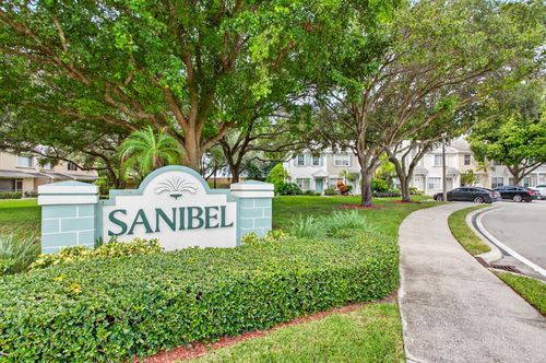 7711 Sanibel Dr, Tamarac, FL, 33321-8869 | Card Image