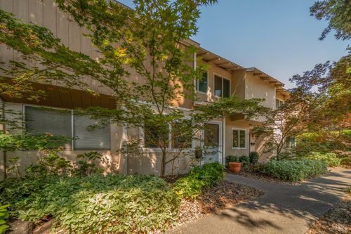 468 Stinson Ave, Vacaville, CA, 95688-2620 | Card Image