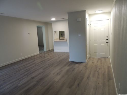 202-4212 Medical Dr, San Antonio, TX, 78229 | Card Image