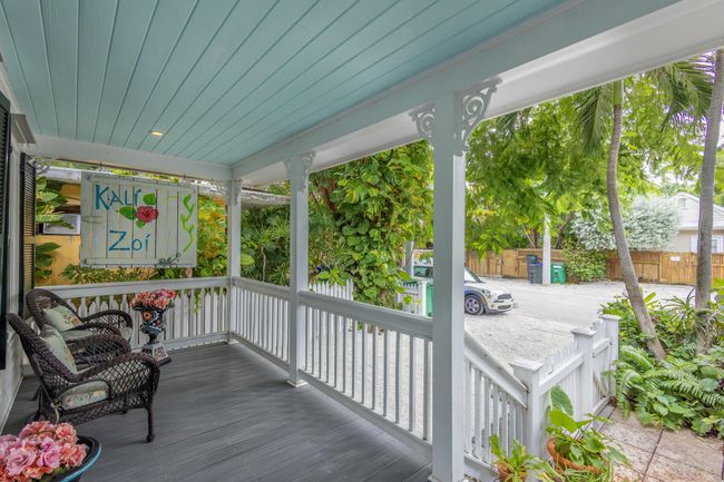 Covered Front Porch | Image 7