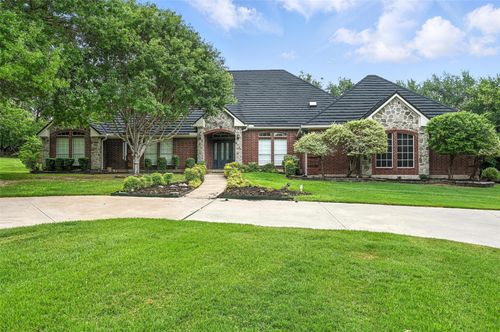 146 River Run Dr, Azle, TX, 76020-1562 | Card Image