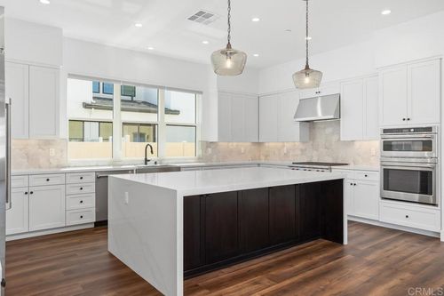 1211 Stonemark Pl, Vista, CA, 92081-0003 | Card Image