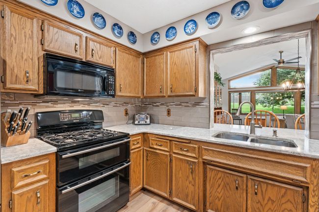 38-web-or-mls-1104 Lavon Ln-38.jpg | Image 19